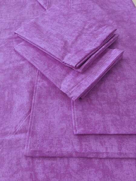 V004-husa de pat cu elastic ,pentru saltea 160x200/20cm + fete de perna, cu rama decorativa , 50x70cm , Venetia , de culoare Ceramic Purple