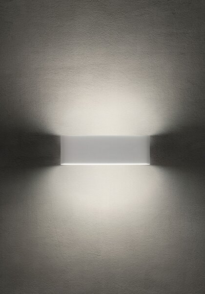 Redo 90451 - Aplica de perete exterior KLIPPE LED/24W/230V 3000K IP54, alb