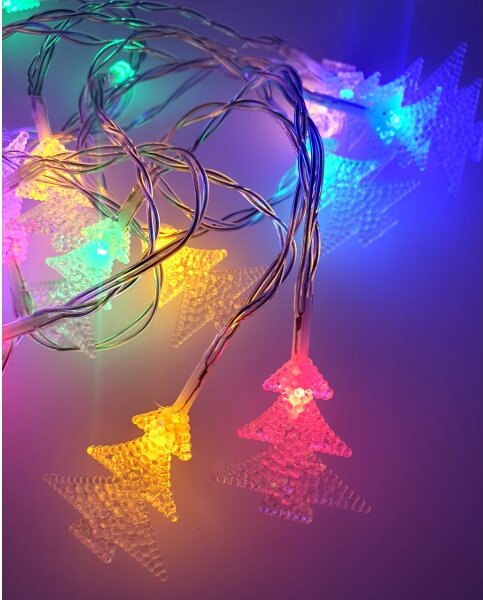 Ghirlandă LED pentru exterior, 20 LED, alimentare 2x AA, 2,2 m, IP44, multicoloră, cu brăduți