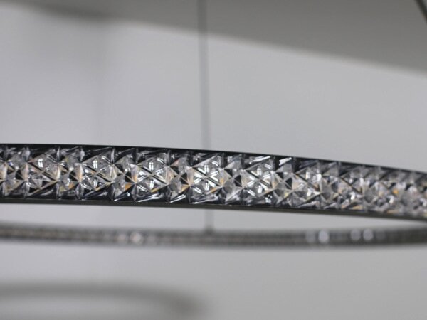Candelabru LED dimmabil suspendat pe cablu LED/150W/230V 3000-6500K + telecomandă