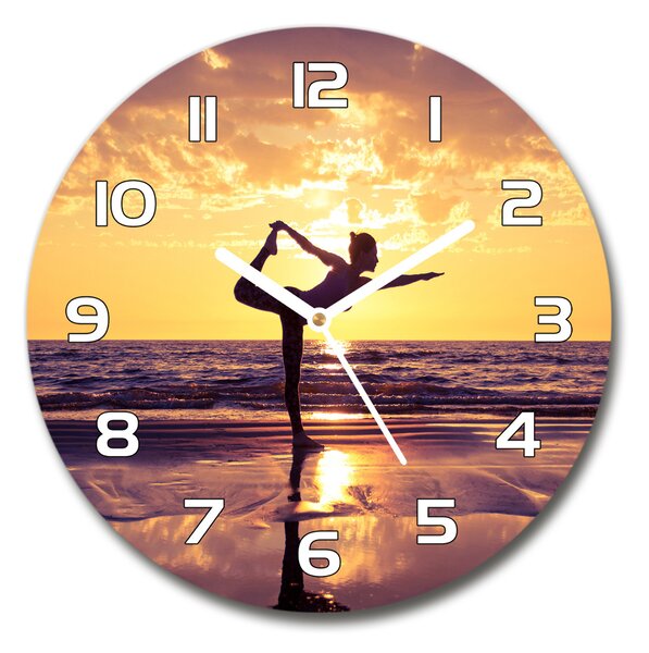Ceas de sticlă pe perete rotund Yoga pe plajă