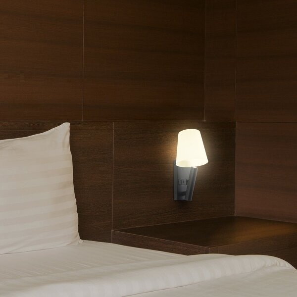 Lampă de perete LED cu port USB, 2W, 230V, 3000K, negru/alb