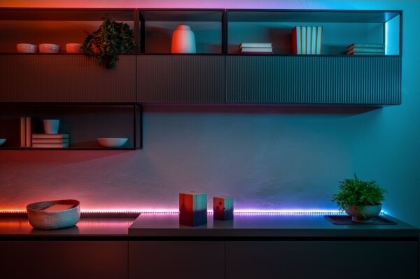 Bandă LED RGB dimabilă LINE 100xLED 1,5m Wi-Fi Twinkly TWL100STW-WEU