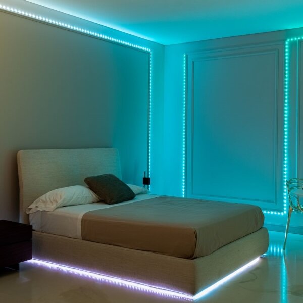 Bandă LED RGB de exterior dimabil 400xLED 20m IP44 WiFi Twinkly TWD400STP-BEU