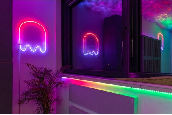 Bandă LED RGB dimabilă LINE 100xLED 1,5m Wi-Fi Twinkly TWL100STW-WEU