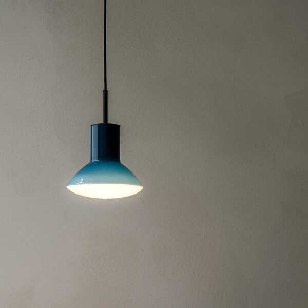 GRUPA Lampă suspendată Grupa Onda, albastră, Ø 17 cm, sticlă, GU10, reglabil, Albastru, Camera de zi / sufragerie, Aluminiu, Design