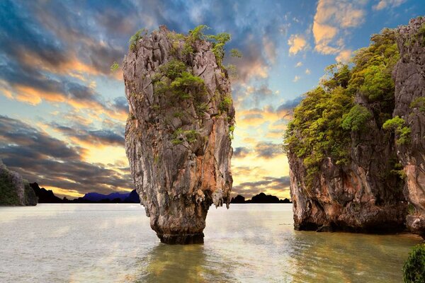 Fototapetă vlies khao phing kan 375 x 250 cm