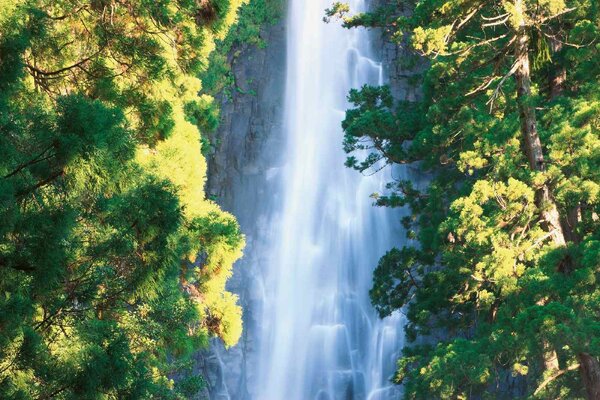 Fototapetă vlies cascada nachi 375 x 250 cm