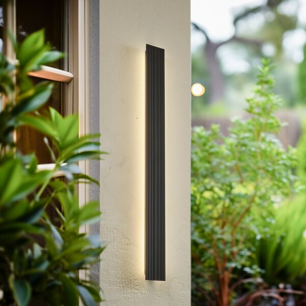 Lucande Lampa de perete pentru exterior cu LED-uri Melira, înălțime 100 cm,, Negru, Aluminiu, Modern