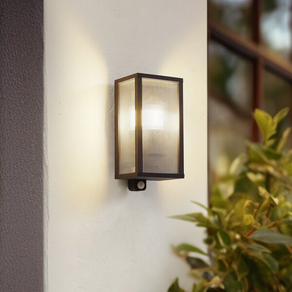 Lindby Lampa de exterior Peldar, antracit/striată, 26 cm, cu senzor, reglabil, Negru, Aluminiu, Modern
