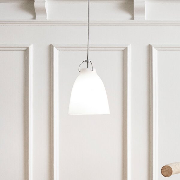 FRITZ HANSEN Caravaggio P1 Sticlă opală Ø 16,5 cm, reglabil, Alb, Camera de zi / sufragerie, Sticlă, Design