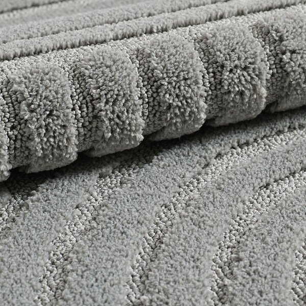 Covor tip Traversa VivaDeco Art V1, 60 x 110 cm, Silver, 100% Polipropilena, Fir 8 mm, 1900 g/mp, OEKO-TEX Standard 100