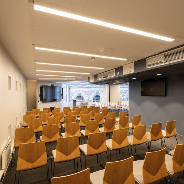 The Light Group SLC LED-Strip cu spectru complet CRI 98, 5m IP20 3.000K, reglabil, Alb, Camera de zi / sufragerie, Plastic, Modern