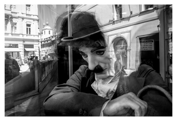 Tablou - Charles Chaplin la Praga (90x60 cm)