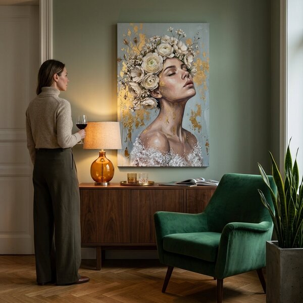 Tablou cu femeie cu coroană florală pe pânză – cu detalii pictate manual - 40x60 cm