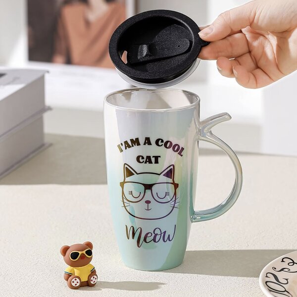 Cana inalta din ceramica cu capac Pufo Cool Cat, pentru cafea sau ceai, 450 ml