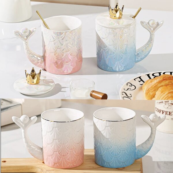 Cana cu capac din ceramica si lingurita Pufo Princess pentru cafea sau ceai, 300 ml, albastru