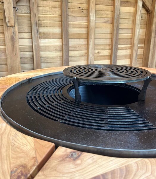 Grătar Fire Circle 1430mm + CADOU Platou de servire XL „Butcher Style”
