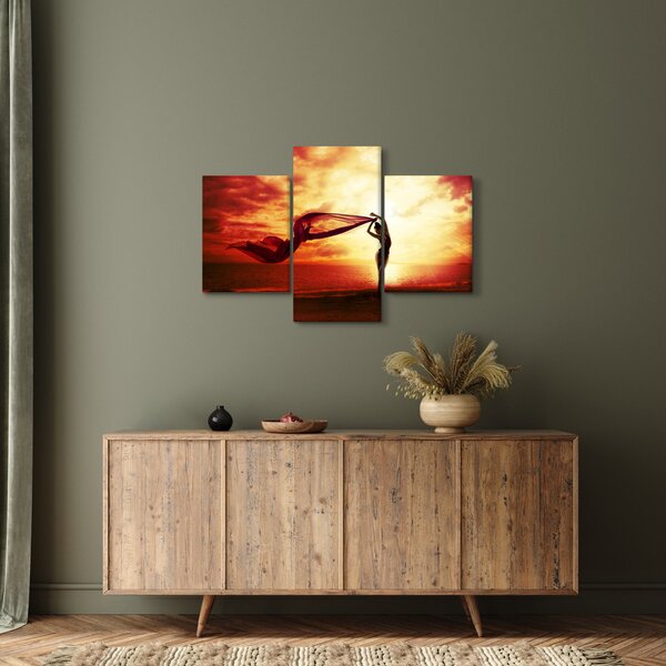 Tablou - Silueta femeii la apus de soare (90x60 cm)