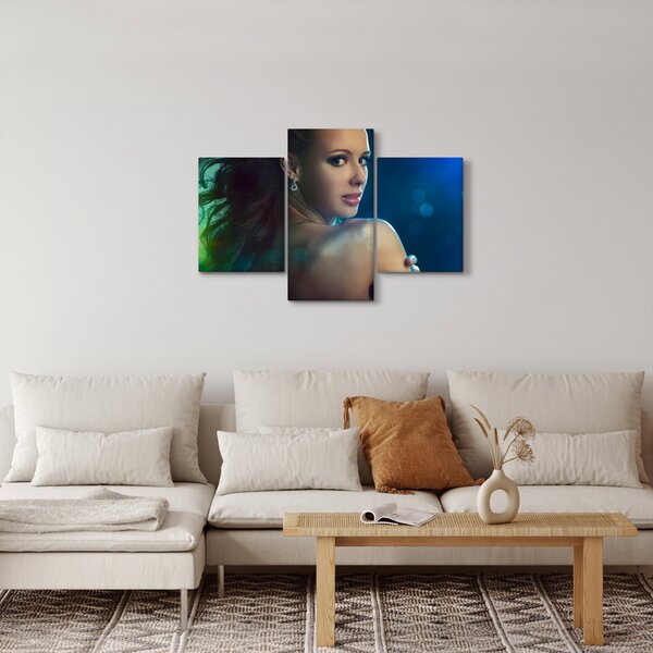 Tablou - Privirea unei femei tinere (90x60 cm)