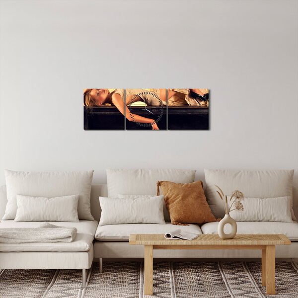 Tablou - Femeia și pian (cu ceas) (90x30 cm)