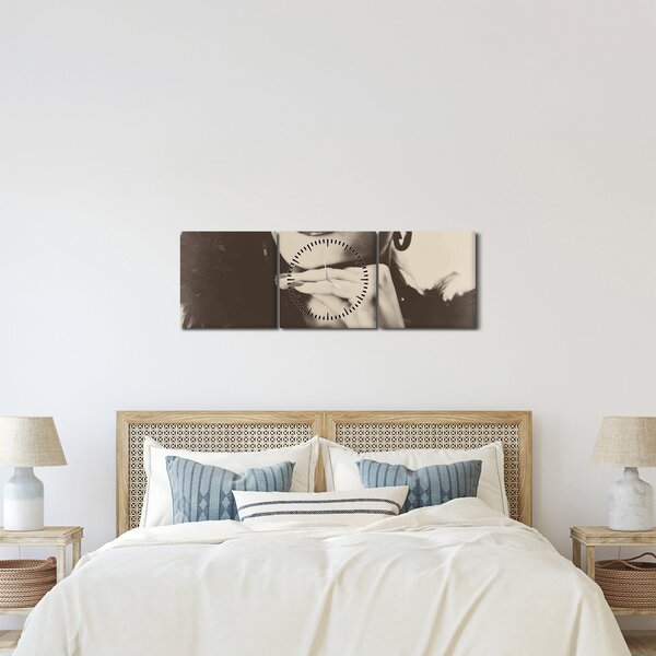 Tablou - Vintage, poza unei femei (cu ceas) (90x30 cm)