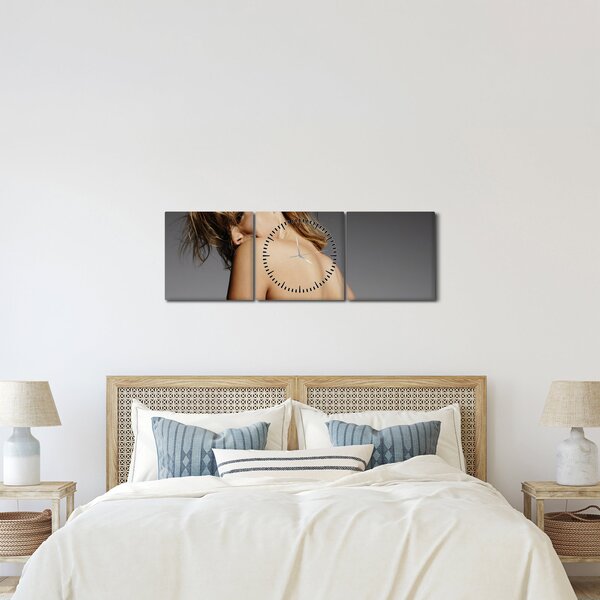 Tablou - Imaginea unei femei care face baie (cu ceas) (90x30 cm)