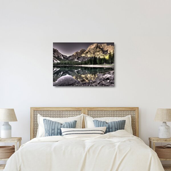 Tablou pe sticlă cu lac montan (70x50 cm)