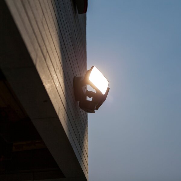 LUTEC Proiector exterior cu senzor LED CHIMERA, negru, 2 becuri, IP54, Negru, Plastic, Spot de perete