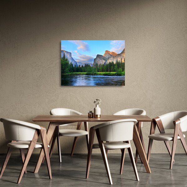Tablou pe sticlă cu peisaj montan sălbatic (70x50 cm)