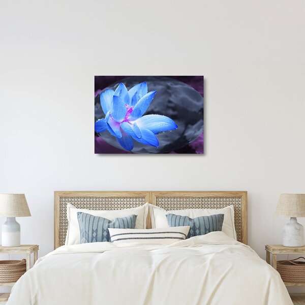 Tablou pe sticlă florilor în detailu (70x50 cm)