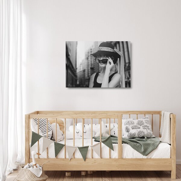 Tablou pe sticlă cu femeie (70x50 cm)