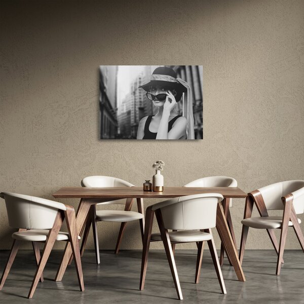 Tablou pe sticlă cu femeie (70x50 cm)