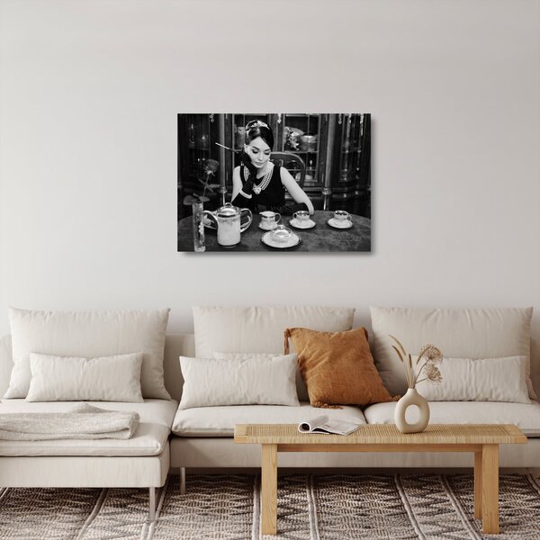 Tablou pe sticlă cu femeie (70x50 cm)