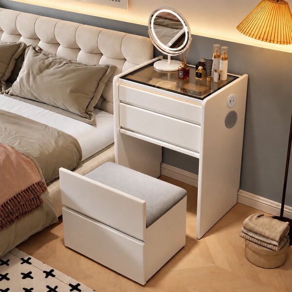 EVORA – Masă de machiaj 3 în 1 - Oglindă LED, boxa Bluetooth, blat din sticlă, prize, USB-A + Type-C și spații de depozitare, taburet integrat, Alb