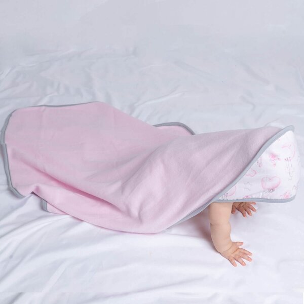 Prosop bebe din bumbac cu gluga 90x90 cm Kidizi Pink Fairy Clouds, potrivit de la nastere pana la 2 ani