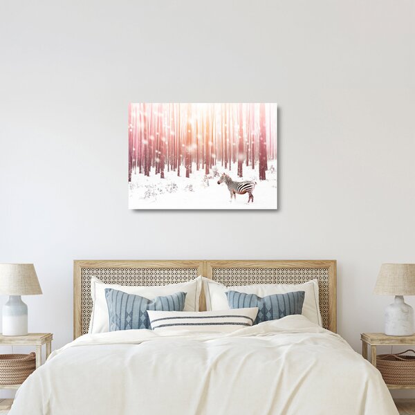 Tablou pe sticlă - Zebra în pădurea înzăpezită (70x50 cm)