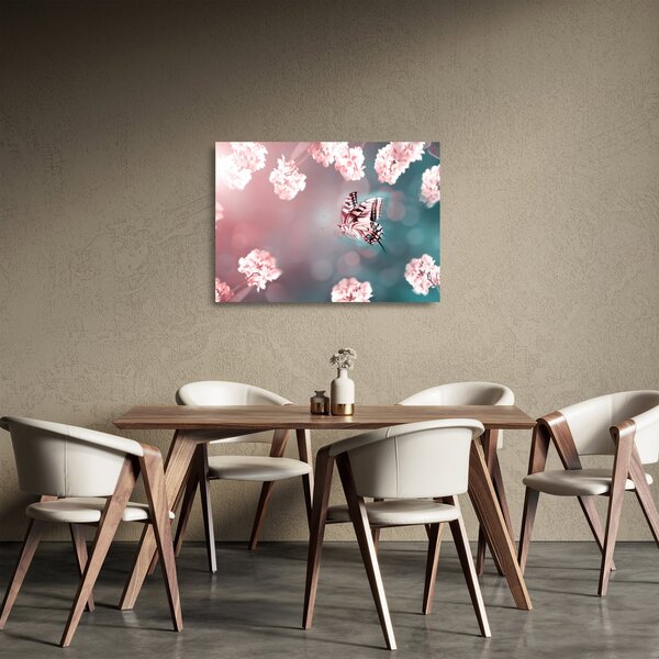 Tablou pe sticlă - Fluture între flori (70x50 cm)