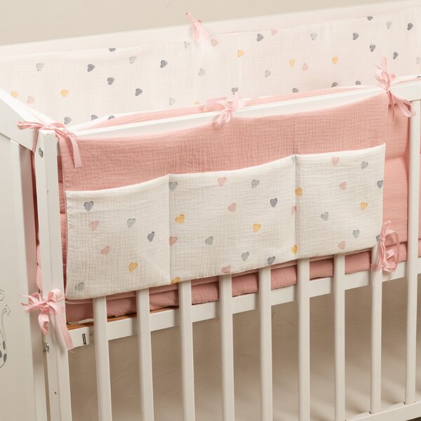 Organizator textil pentru patut Kidizi color Hearts – muselina 100% bumbac Oeko-Tex, 3 buzunare pentru depozitare