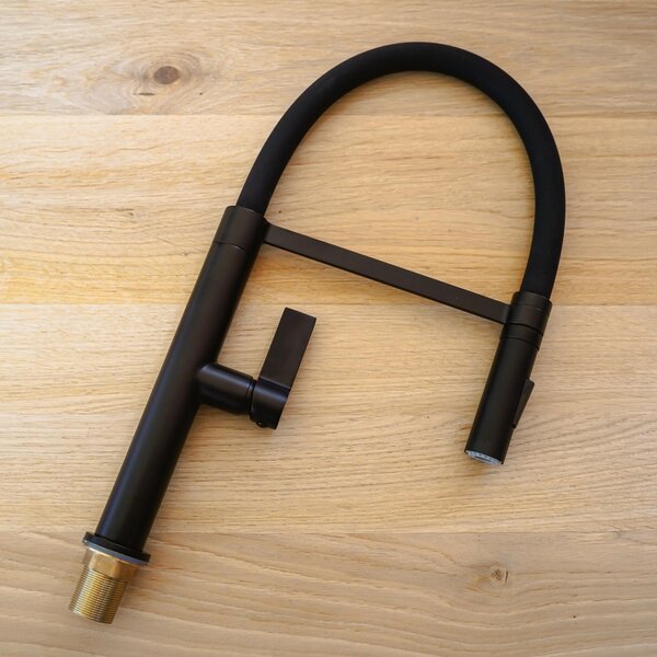 Gamma Mega, baterie de bucătărie înaltă cu braț elastic și spray, negru mat, GMA-BFL-BK