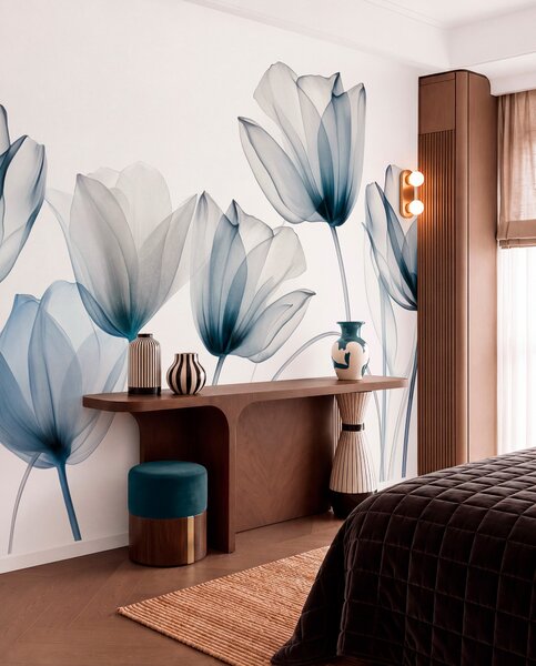 Tapet Flori de lalea albastre și albe translucide, cu tulpini lungi, pe fundal deschis, artă florală delicată, Fototapet Modern, w09538 : Uwalls.ro