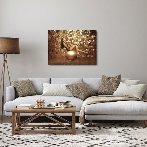 Tablou pe sticlă - Femeia în încăperea de aur (70x50 cm)