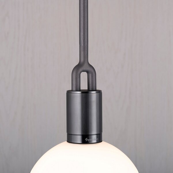 Buster + Punch Pendulum cu furculiță Ø 20 cm Gunmetal/opal, reglabil, Metalic, Camera de zi / sufragerie, Metal, Suspensie cu flacără unică