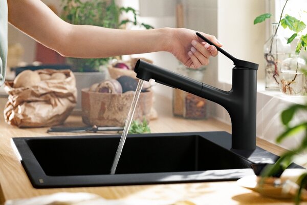 Hansgrohe Zesis M33 baterie bucătărie pe picior negru 74820670