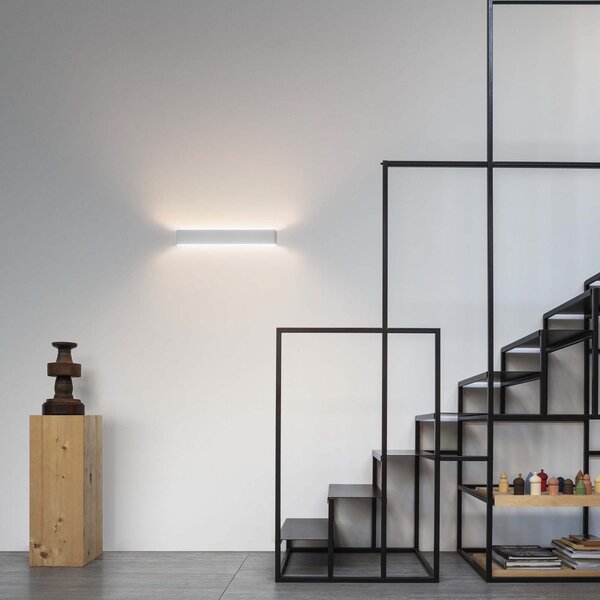 IDEAL LUX Aplică de perete Delta, albă, lățime 30 cm, 4.000 K, Alb, Camera de zi / sufragerie, Aluminiu, Modern, Perete unghiular