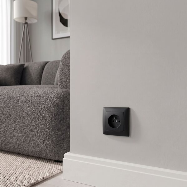 Priză simplă cu împământare OSTE JNH001-G Black