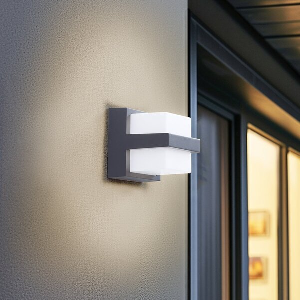 Lindby Lampa de perete pentru exterior Smart LED Fyra, unghiulară, CCT RGB, Tuya, reglabil, Gri, Aluminiu, Modern