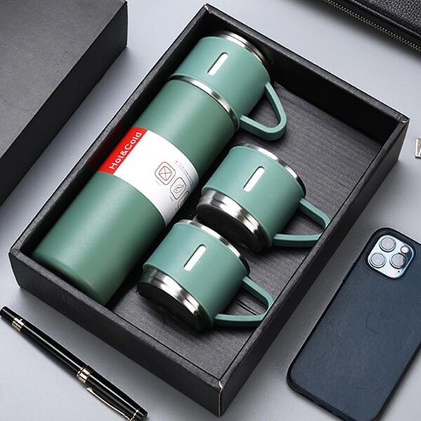 Oferta 1+1 | Set 4 piese: Termos 500 ml + 3 cesti