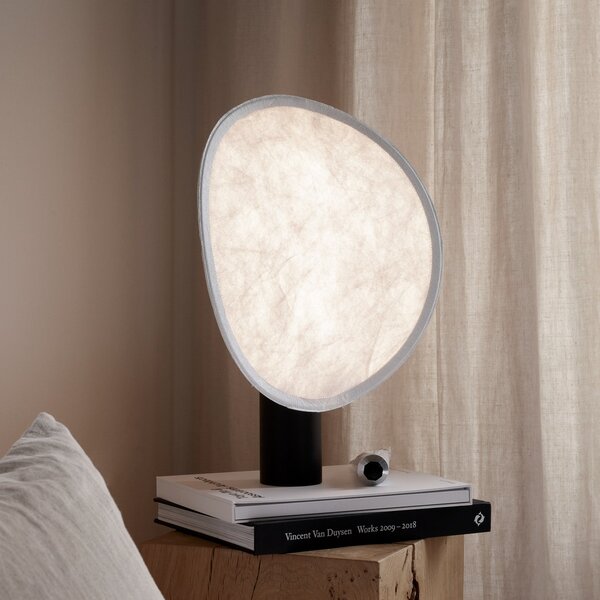 New Works Lampa de birou cu baterie LED Tense, alb/negru, 43 cm, reglabil, Alb, Camera de zi / sufragerie, Aluminiu, Design
