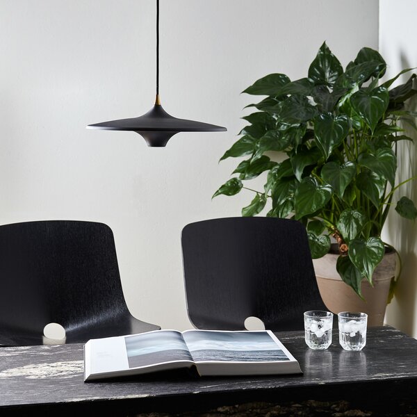 LOOM DESIGN Lampă suspendată LED Moja, Ø 35 cm, negru, reglabil, Negru, Camera de zi / sufragerie, Aluminiu, Modern